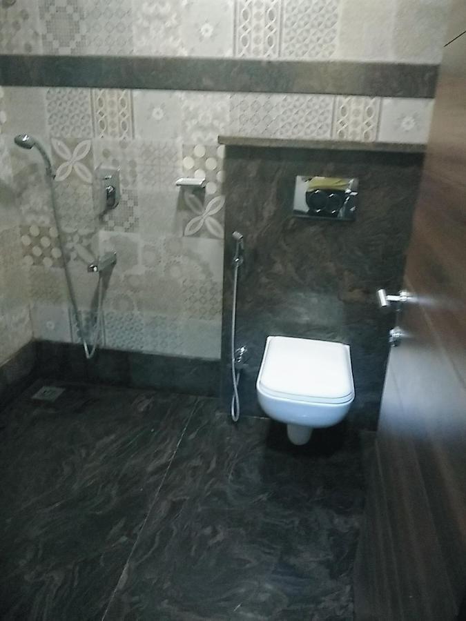 Hotel Manoranjan Inn Лакхнау Екстер'єр фото